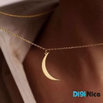 آویز گردنبند طلا 18 عیار طرح ماه