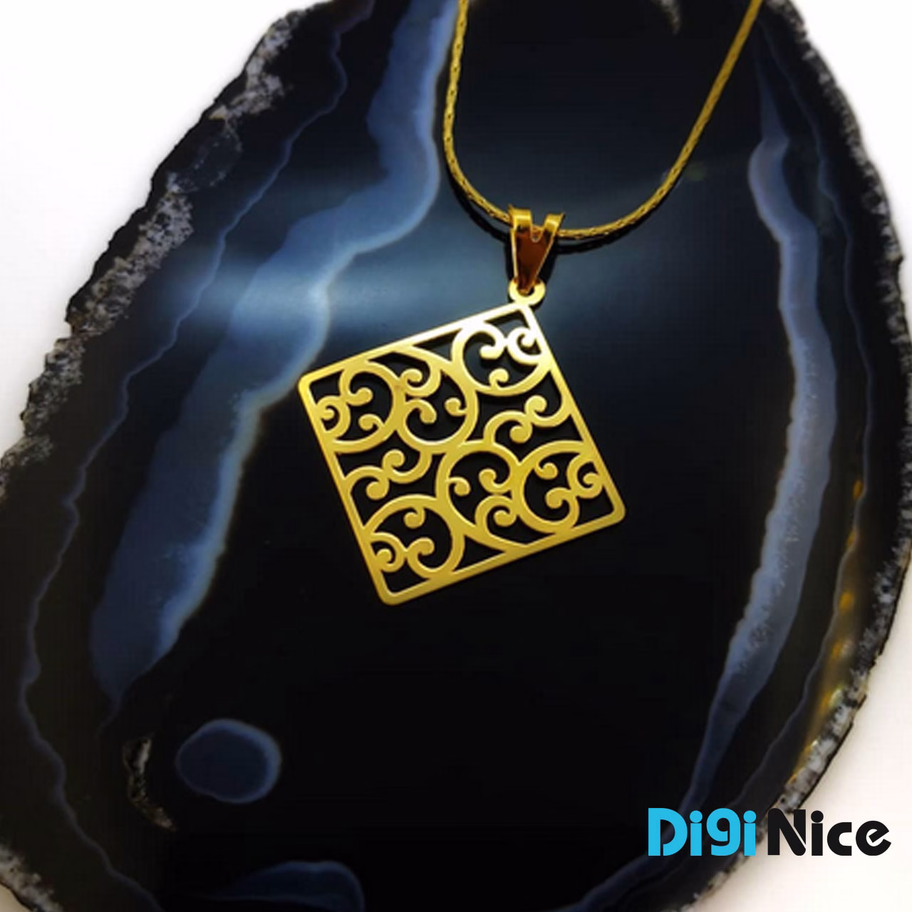 آویز گردنبند طلا 18 عیار
