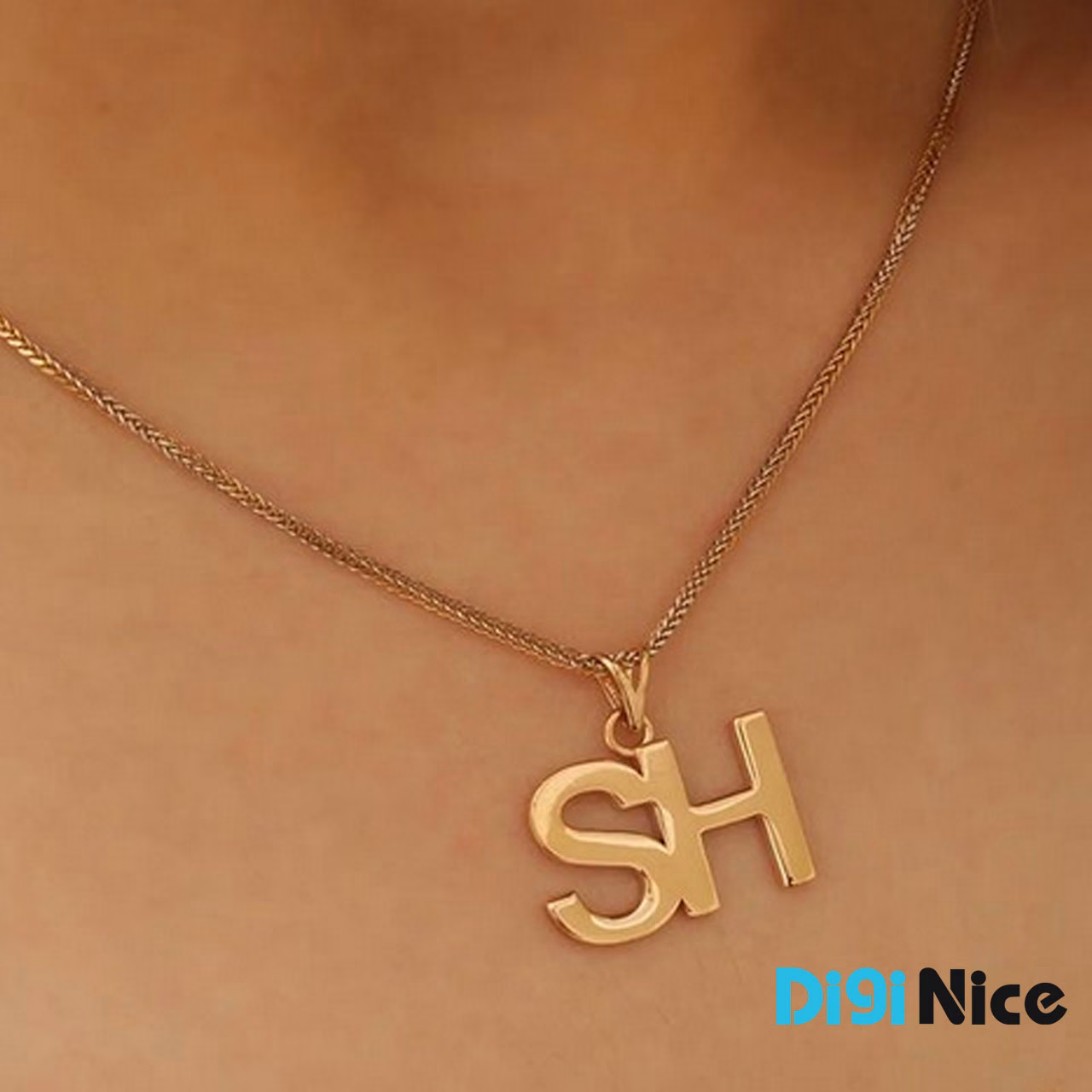 آویز گردنبند طلا 18 عیار طرح SH