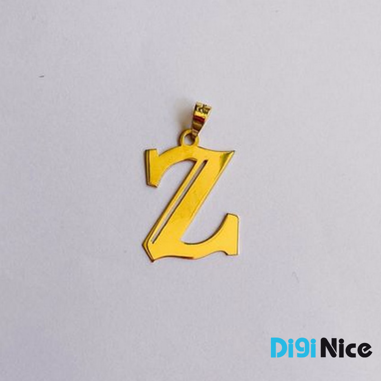 گردنبند طلا 18 عیار طرح حرف لاتین z
