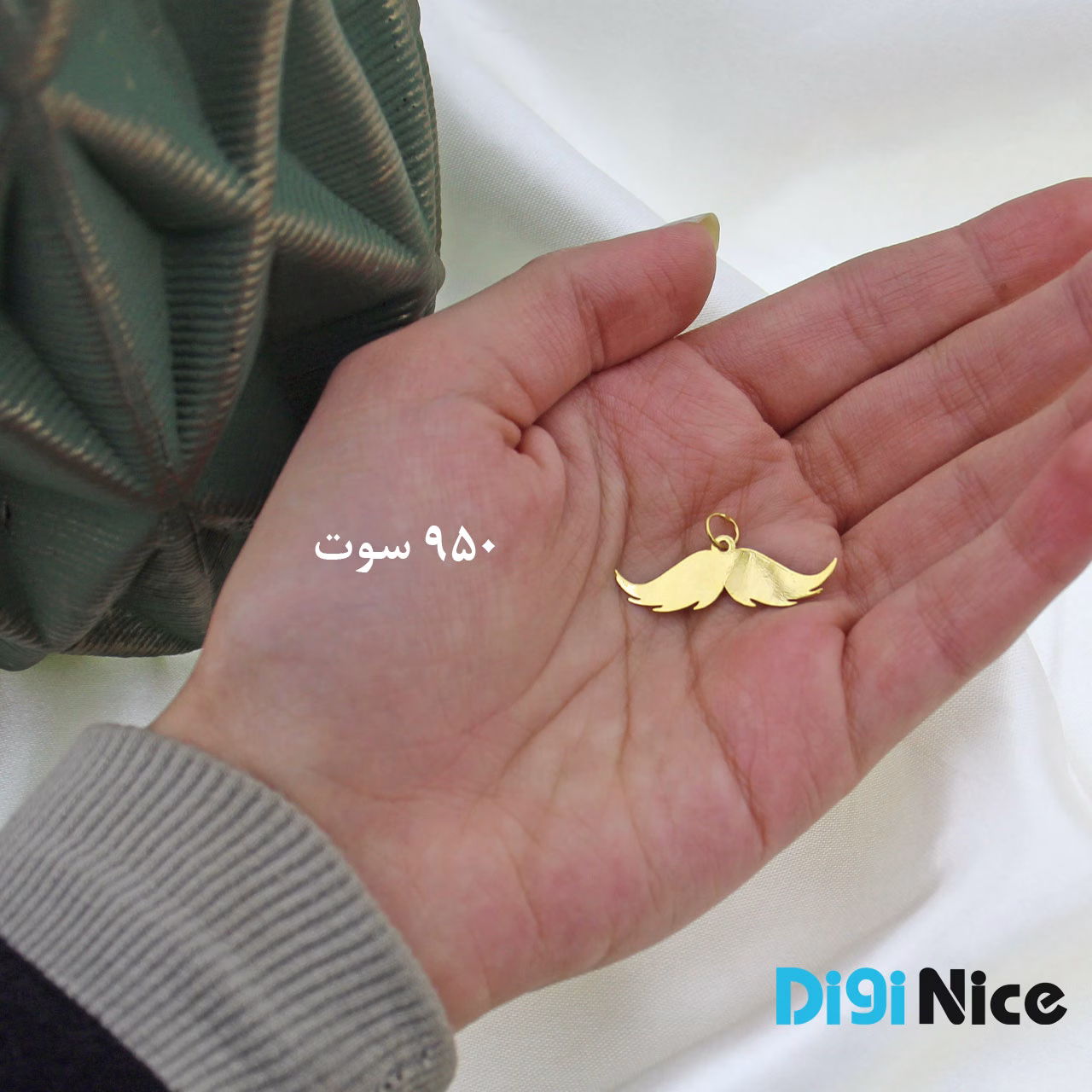 گردنبند طلا 18 عیار طرح سبیل (کد DN-P2759)