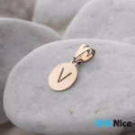 گردنبند طلا 18 عیار طرح V