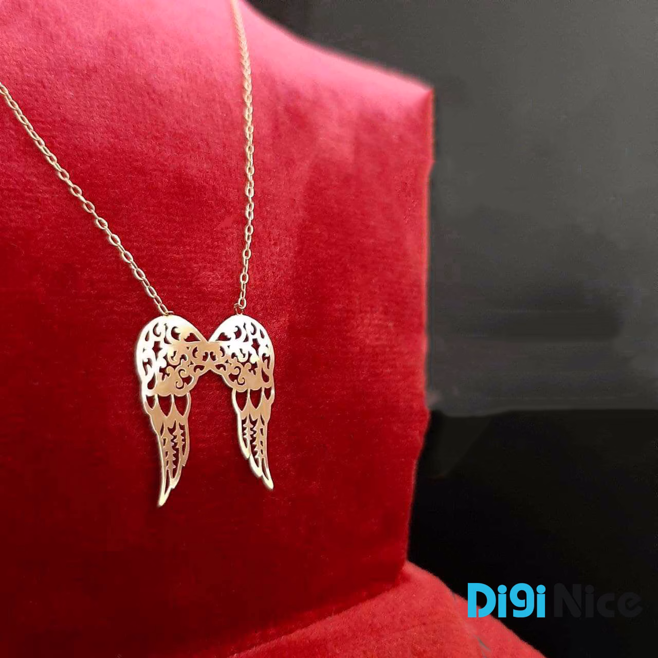 گردنبند طلا 18 عیار طرح بال