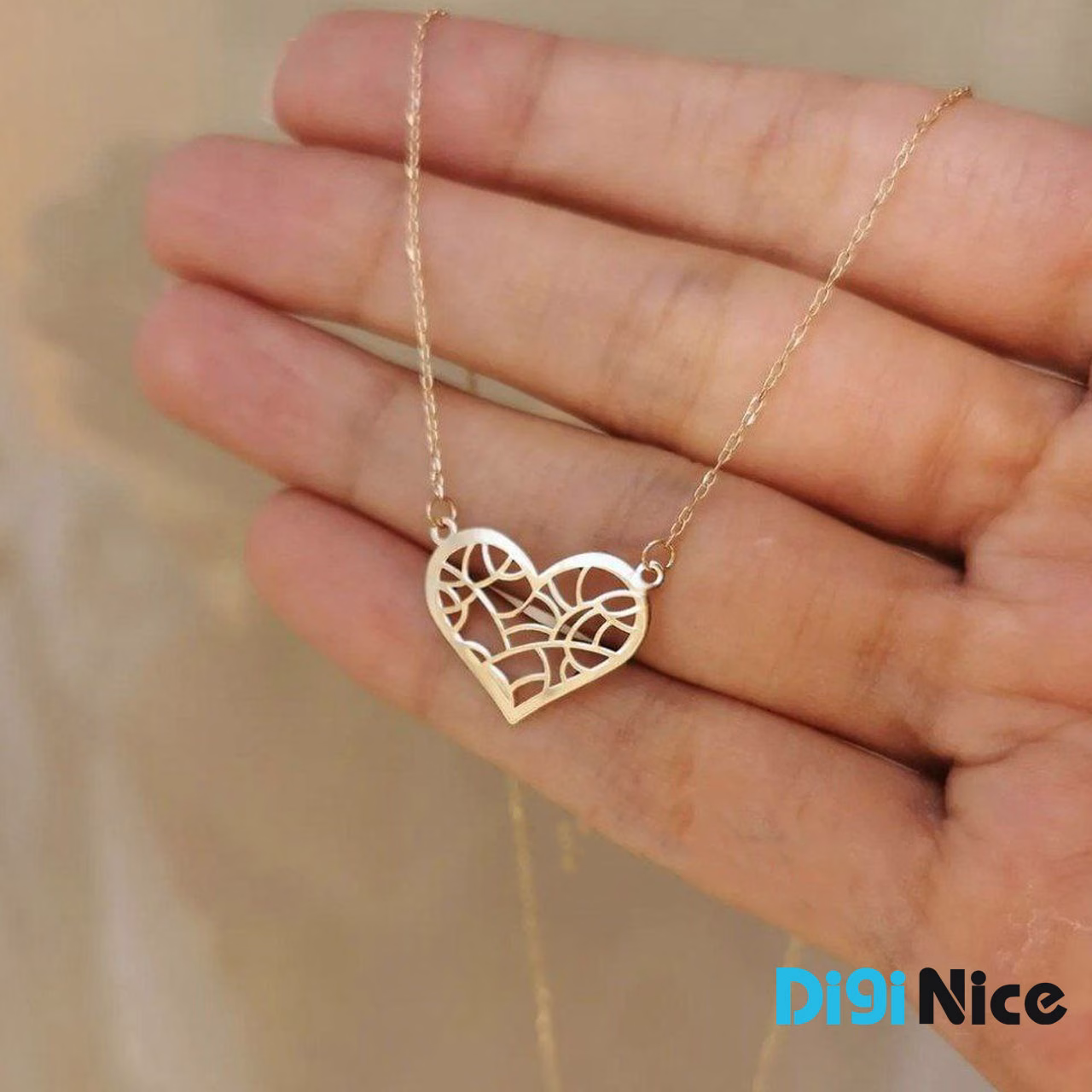 گردنبند طلا 18 عیار طرح قلب