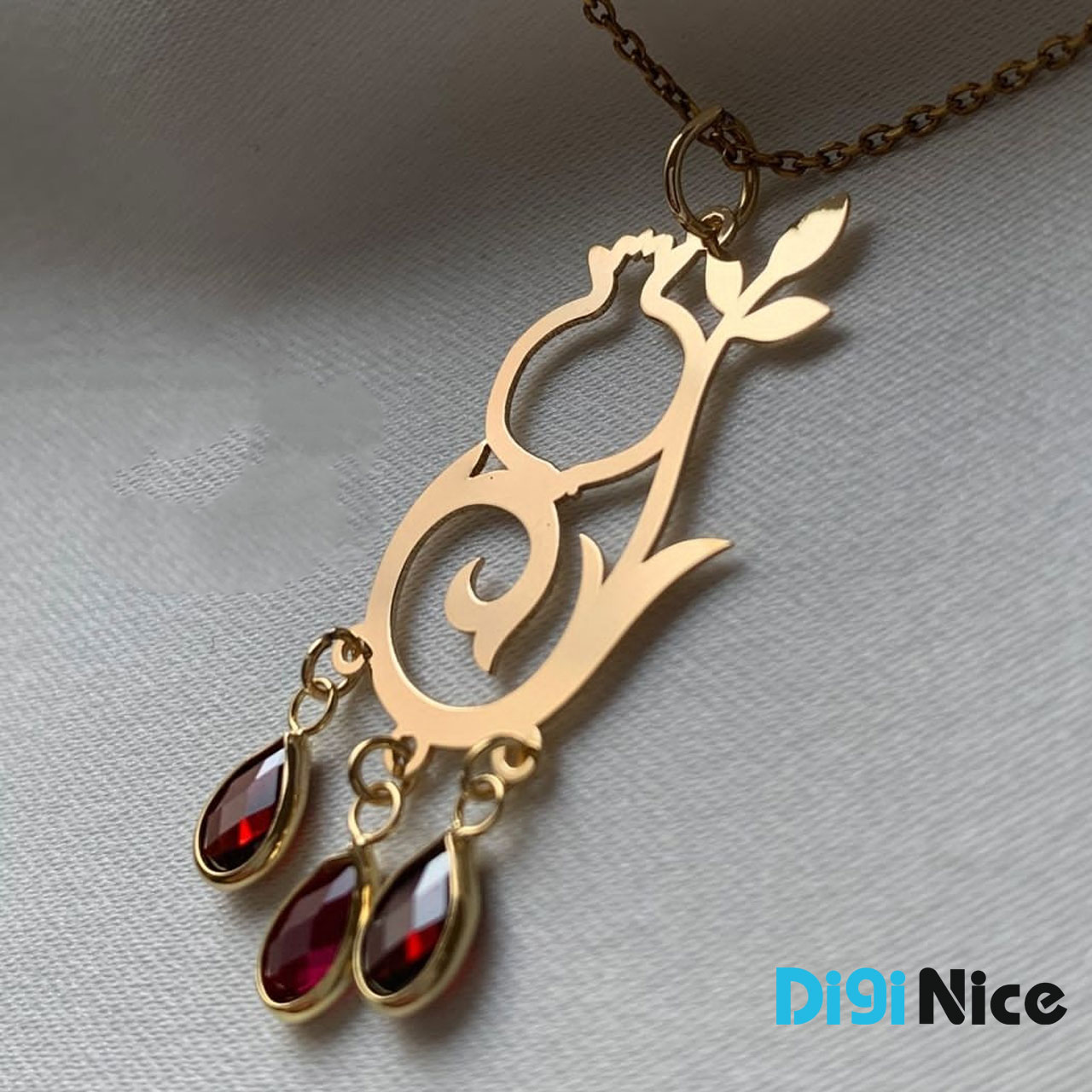 گردنبند طلا 18 عیار طرح انار