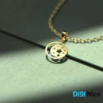 گردنبند طلا 18 عیار طرح ماه و ستاره