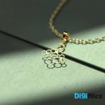 گردنبند طلا 18 عیار طرح چوب لباسی